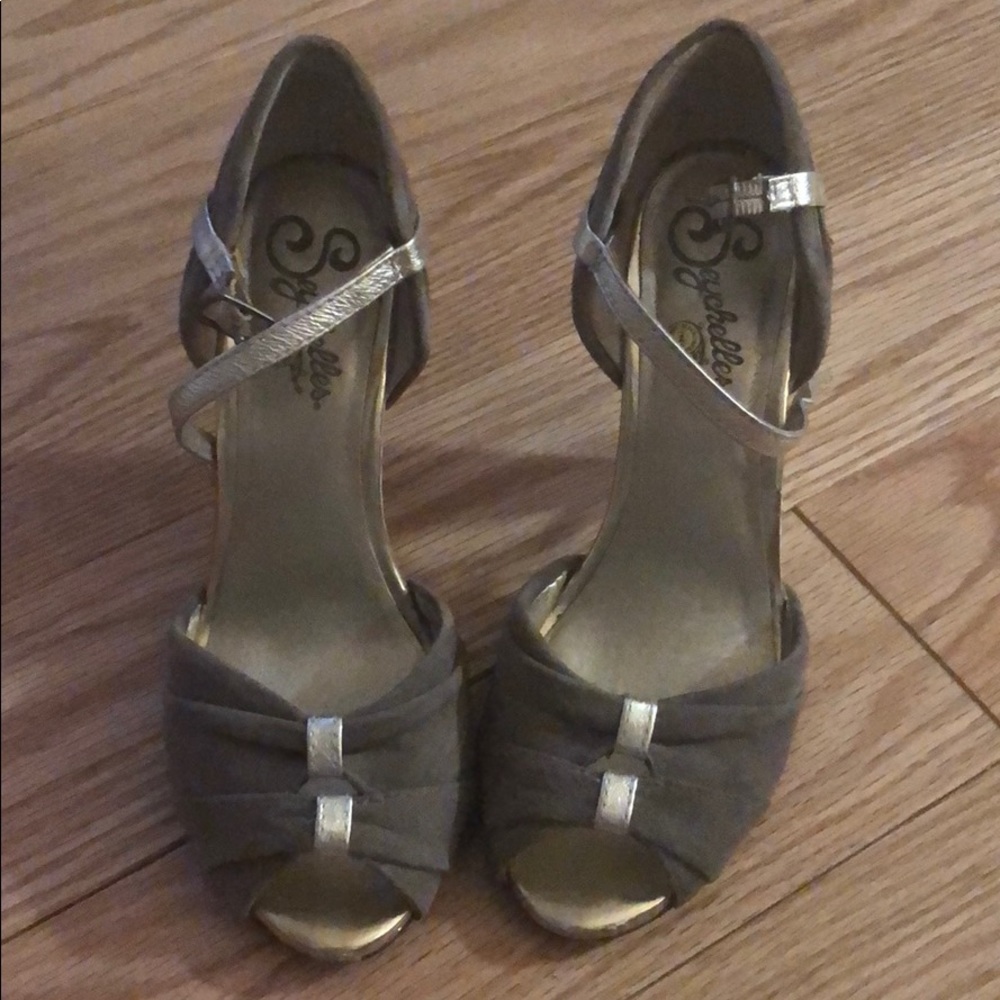 gold Seychelles heels
